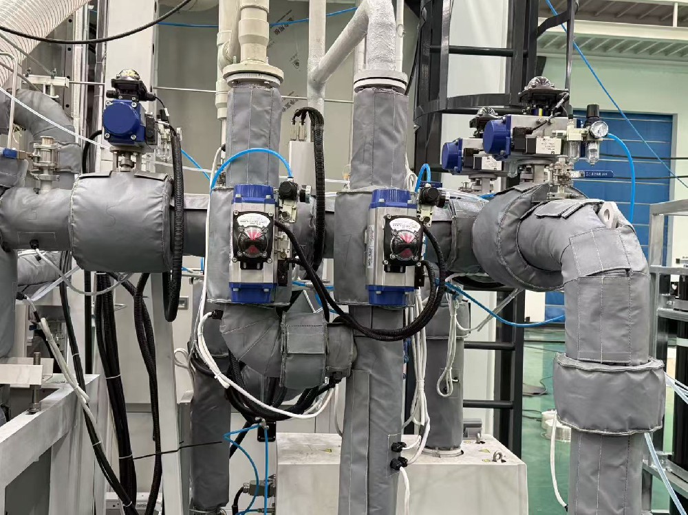 上海赫鹏亮相 IC China 2025！半导体温控核心方案直击管路堵塞与良品率痛点